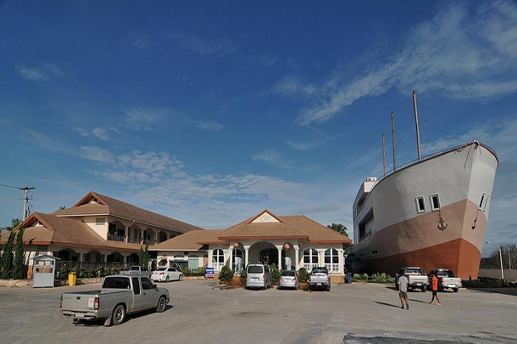 The O Valley Boutique Hotel Surat Thani Bagian luar foto